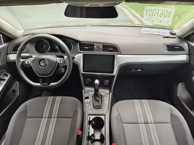Volkswagen Lamando