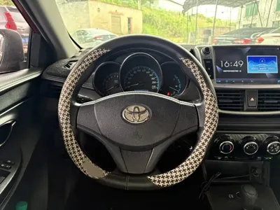 Toyota Yaris L