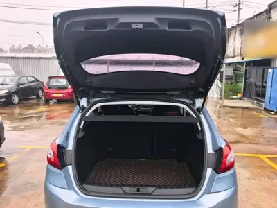 Peugeot 308S