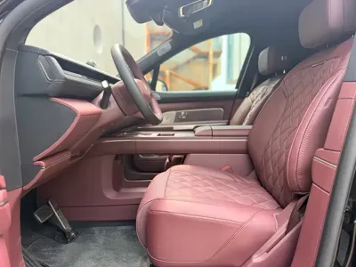 Nio ES8