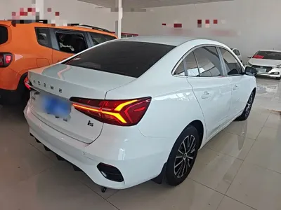 Roewe i5