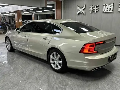 Volvo S90