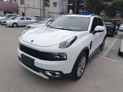 Lynk & Co 01