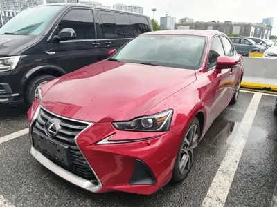 Lexus IS