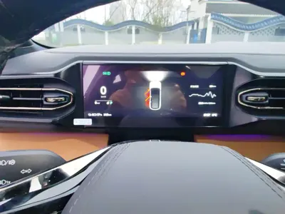Nio ES8