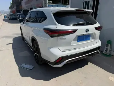 Toyota Crown Kluger