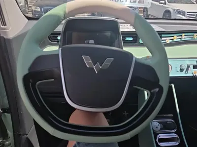 Wuling MINIEV