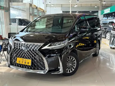Lexus LM