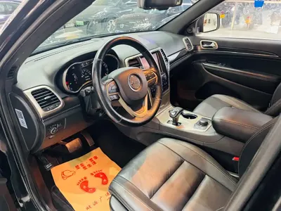Jeep Grand Cherokee (Import)