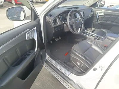 Geely Vision X6