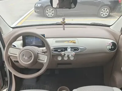 Wuling MINIEV