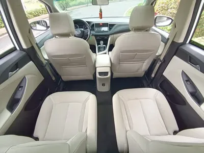 Buick GL6