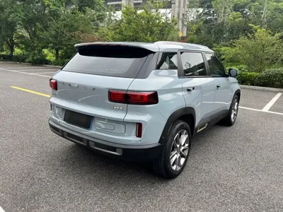 Geely ICON