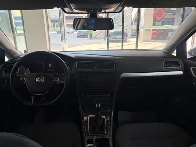 Volkswagen Golf EV