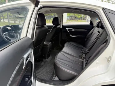BAIC EU5