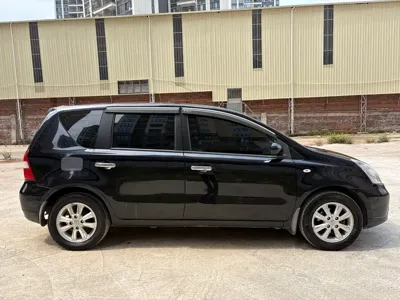 Nissan Livina