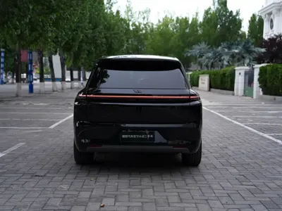 Li Auto Li L8