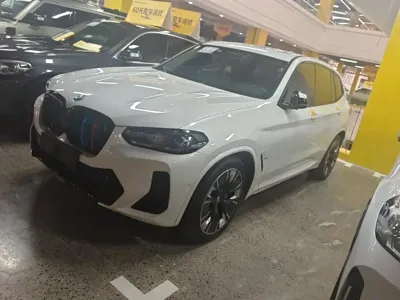 BMW iX3