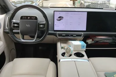 Li Auto L6