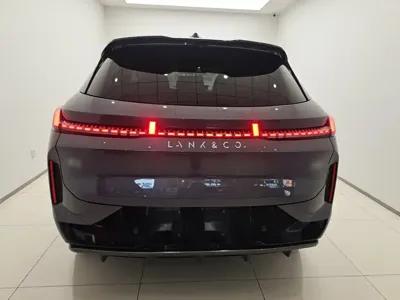 Lynk & Co 08 EM-P