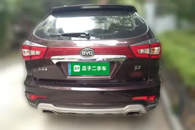 BYD S7
