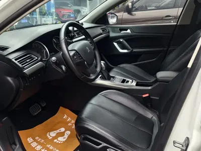 Peugeot 408