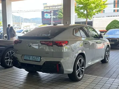 BMW iX2