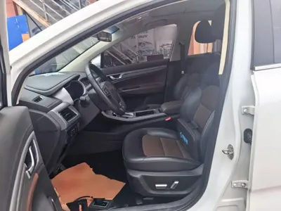 Geely Emgrand GS