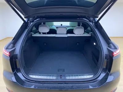 Nio ES7
