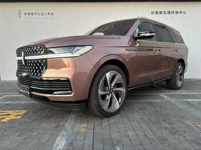 Lincoln Navigator