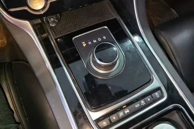 Jaguar XEL