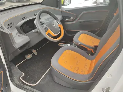 Baojun E100