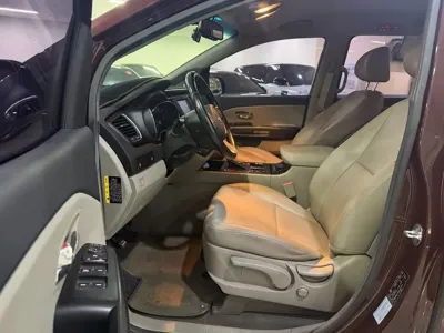 Kia Canival