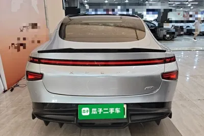 Xpeng P7