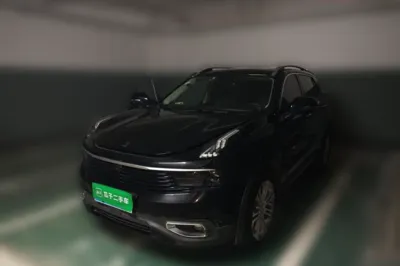 Lynk & Co 01