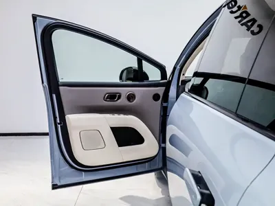 Li Auto 理想i8