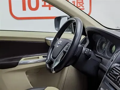 Volvo XC60 (Import)