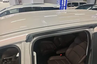 Wuling 730