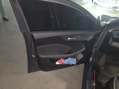 Roewe i5