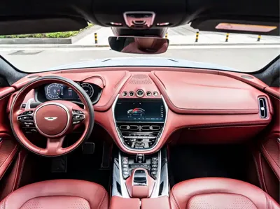 Aston Martin DBX