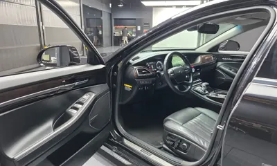Genesis EQ900