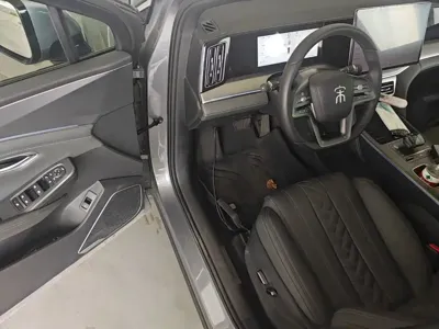 BYD L DM-i