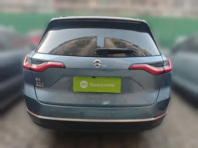 Nio ES8