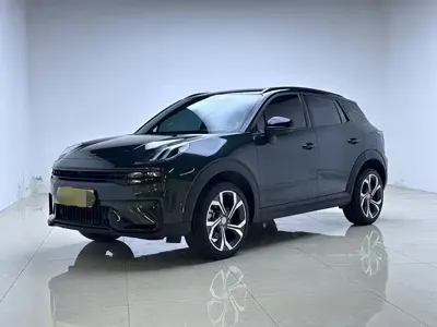 Lynk & Co 06