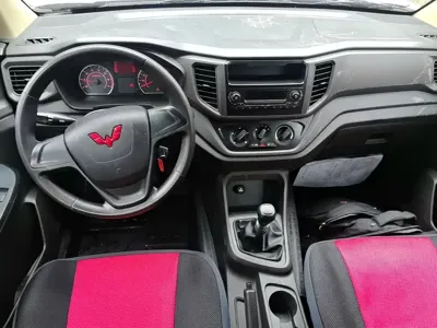 Wuling Hongguang V
