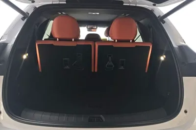 BYD Tang L