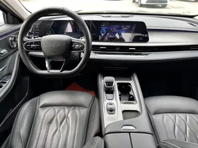 Chery Arrizo 8