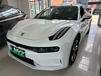 Zeekr 001