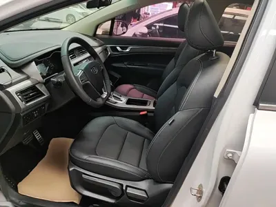 Geely Emgrand GS