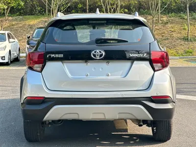 Toyota Yaris L